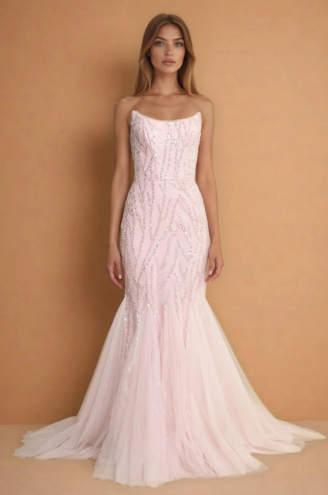 Luxury Formal Dress with Modern Silhouette: Perfect for Elegant Occasions