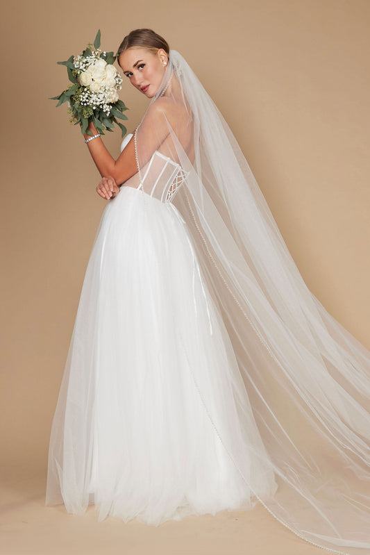 From Classic to Modern: White Graduation Dress Ideas for Every Style