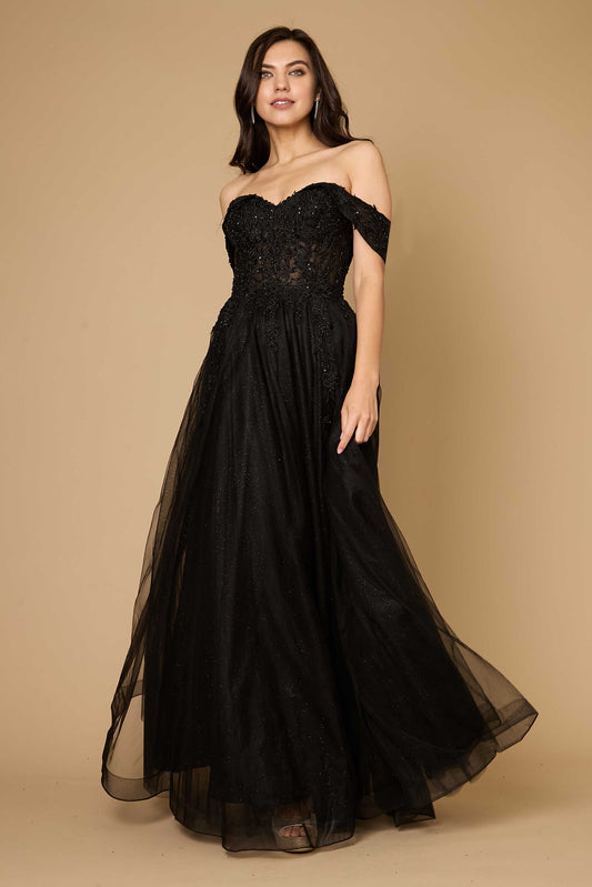 How to Look High Fashion at Prom Without Overdoing the Look